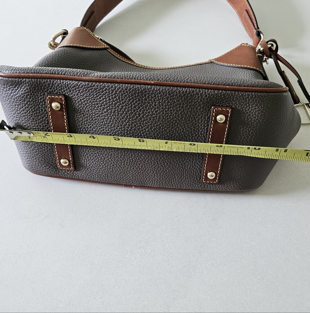 NWOT Dooney & Bourke Taupe Pebble Grain Leather Hobo Shoulder Bag - Picture 12 of 13